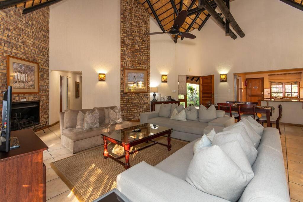B&B Hazyview - Kruger Park Lodge Unit No. 254 - Bed and Breakfast Hazyview