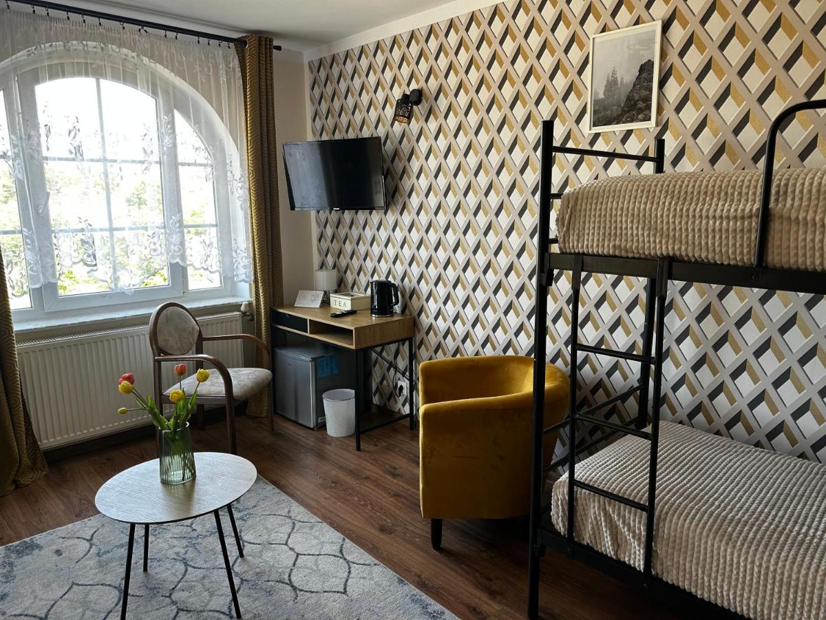 Dreibettzimmer mit Terrasse