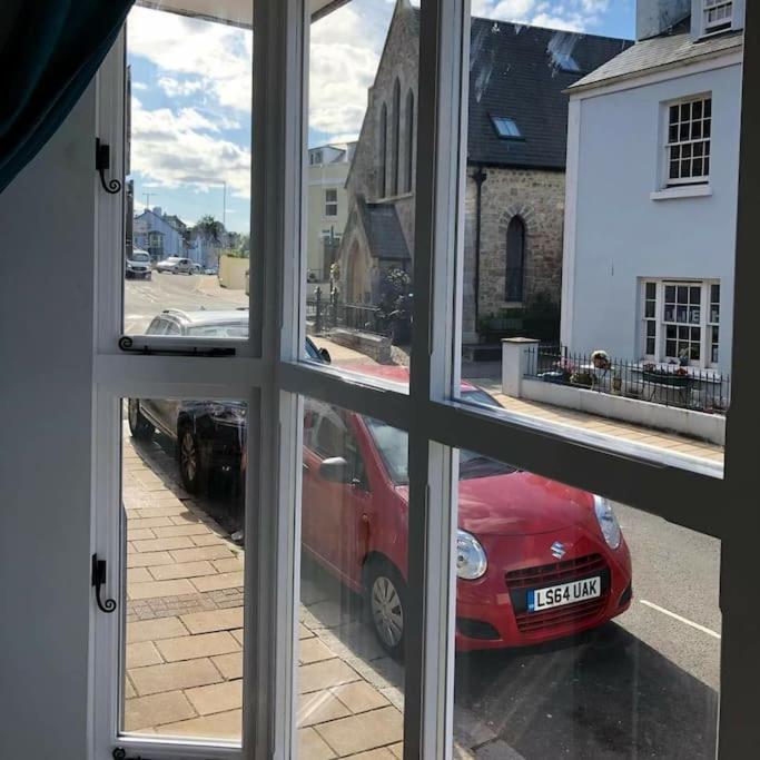 Beach Retreat Village Centre Location - B&B Shaldon