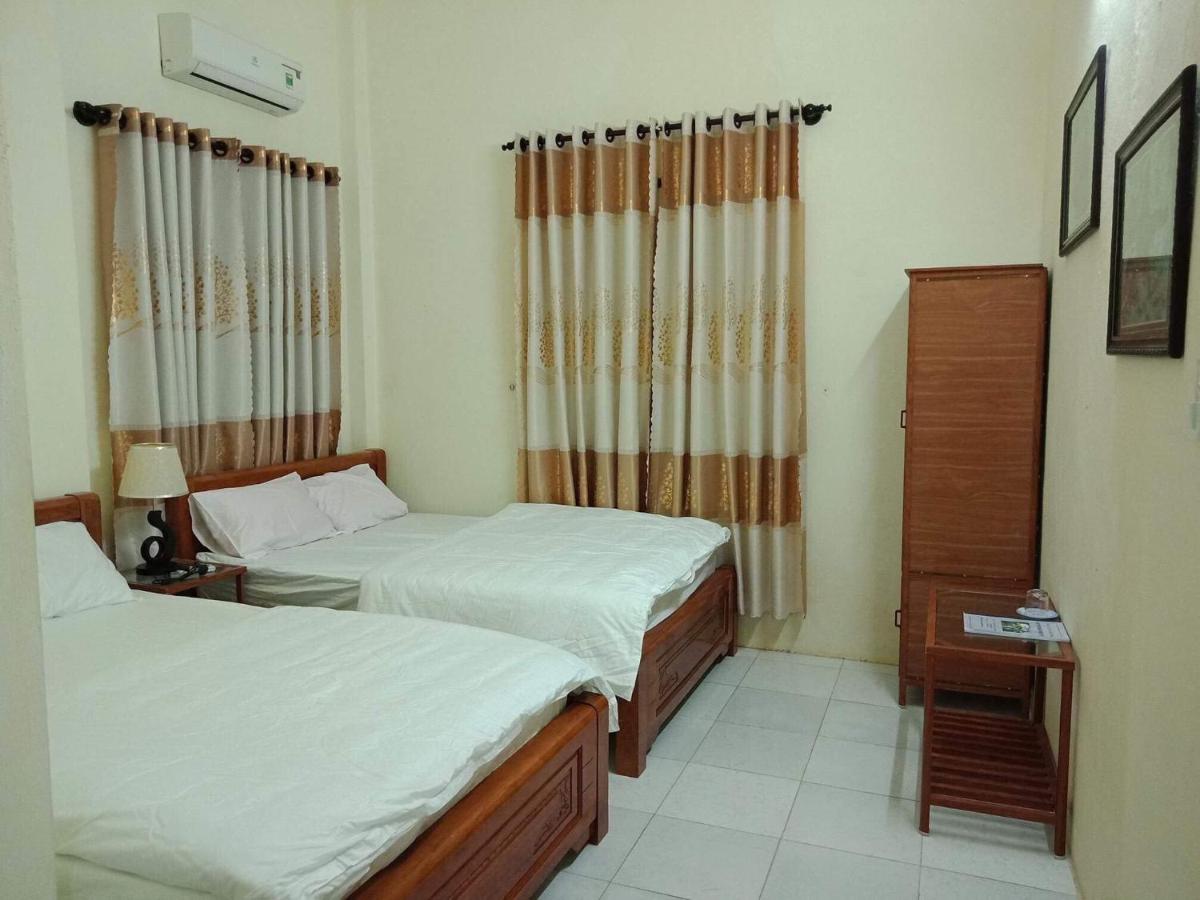 Quadruple Room with Private Bathroom