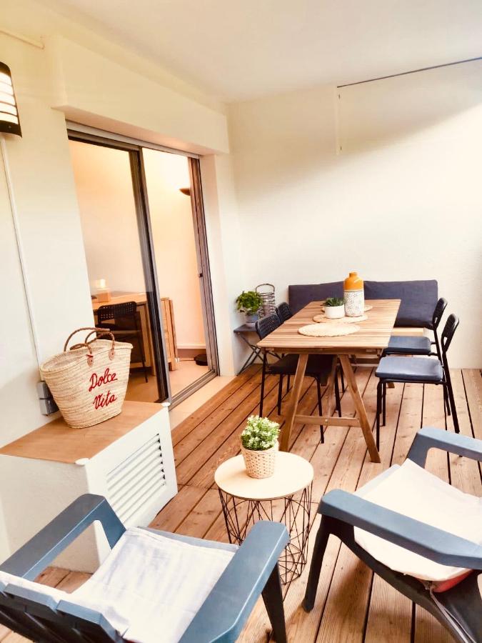 Mandelieu Grand studio avec Piscine et proche de la Mer - Ferienwohnung