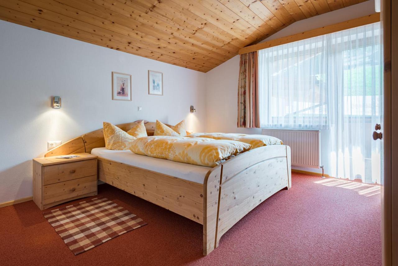 Apartamento de 2 dormitorios con ducha 