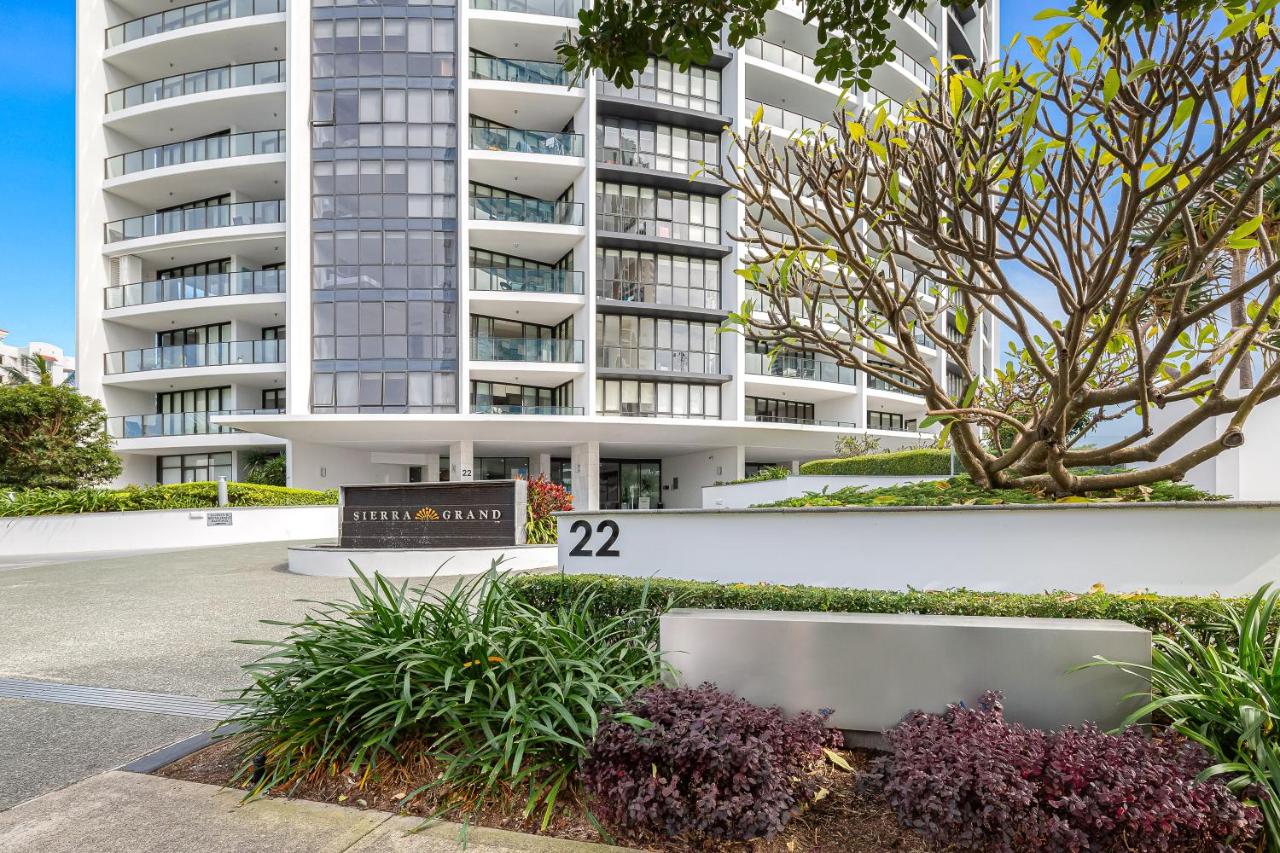 Sierra Grand Broadbeach - Self Contained & Privately Managed Apartments - B&B