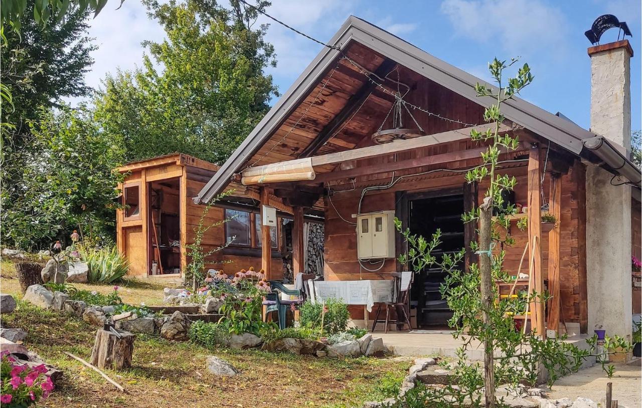 One-Bedroom Holiday Home