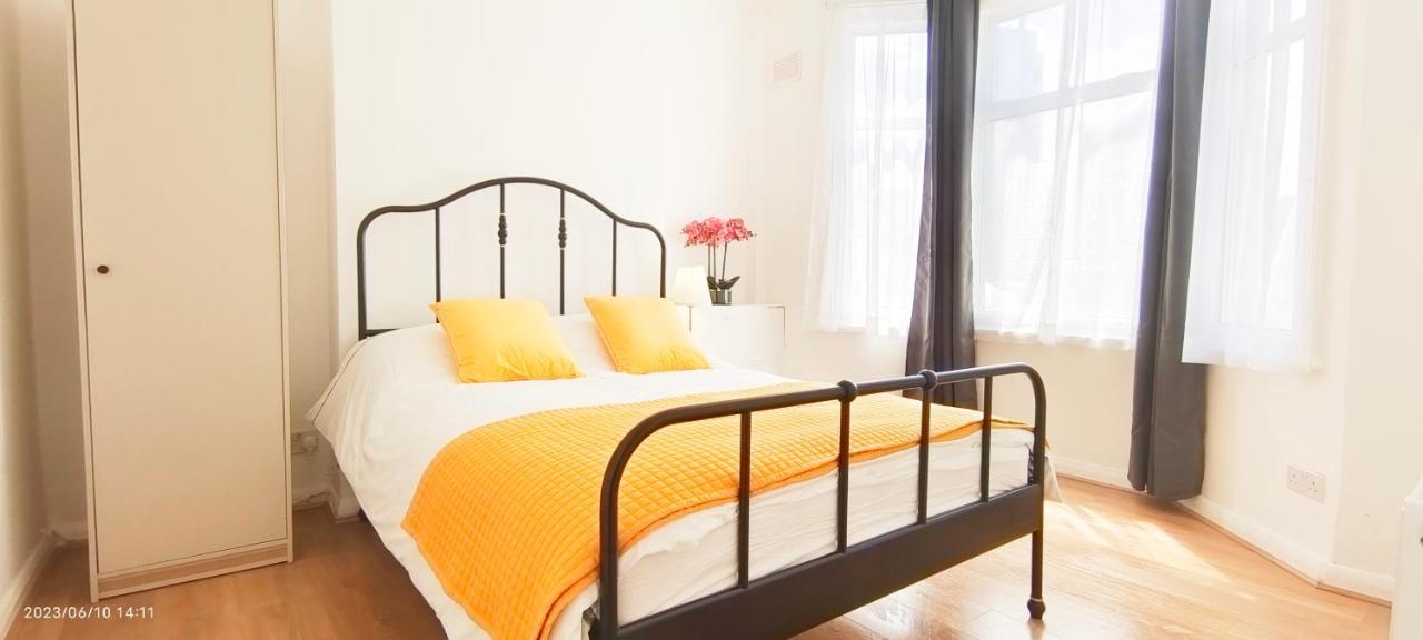 B&B London - Pearl Garden in Wembley - Bed and Breakfast London