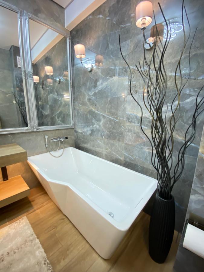 RentNow Ultracentral Lux Apartment - B&B