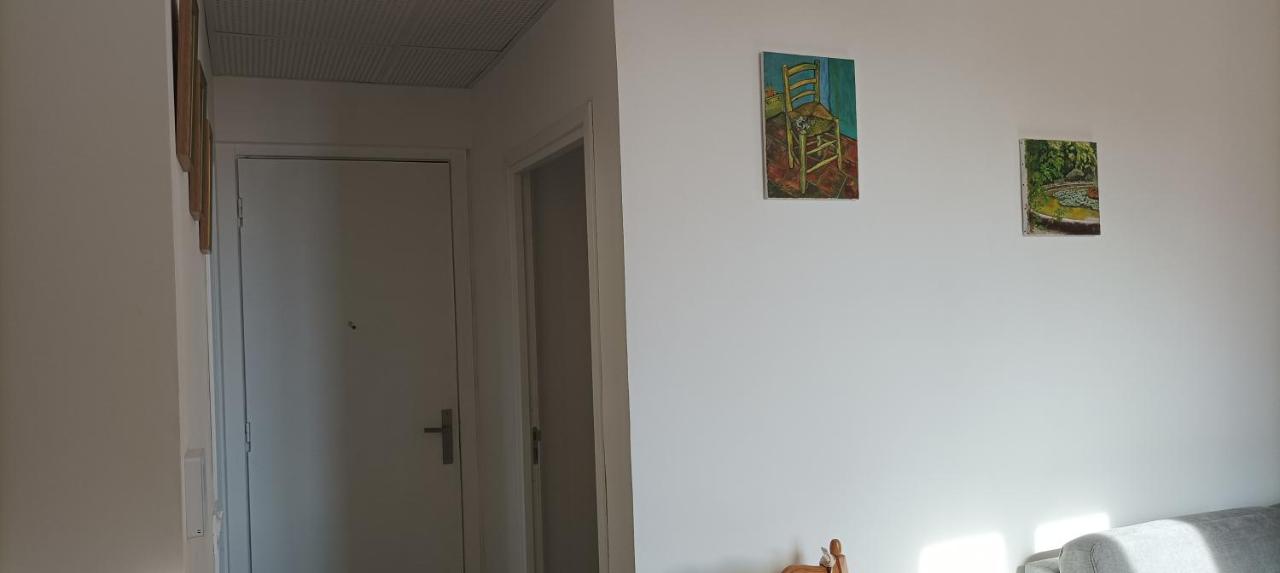 PROCHE PLACE aux HERBES et PARVIS BASILIQUE ST MICHEL - B&B