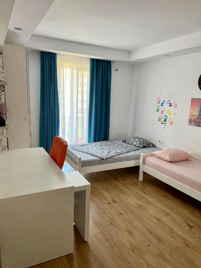 B&B Ştefăneştii de Jos - Feliz dia - Bed and Breakfast Ştefăneştii de Jos