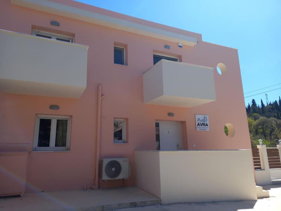AVRA-3 Luxury Apartment - B&B