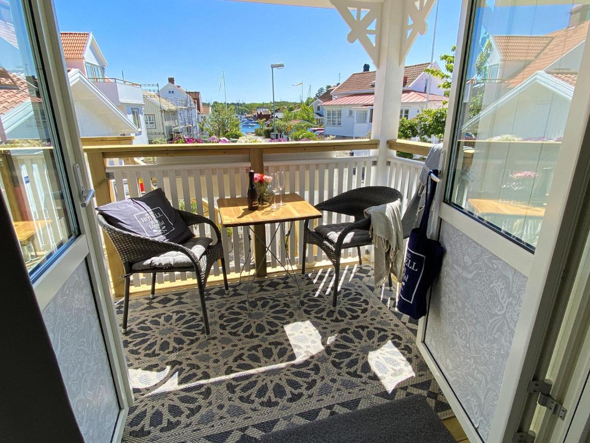 Double Room with Balcony and Sea View