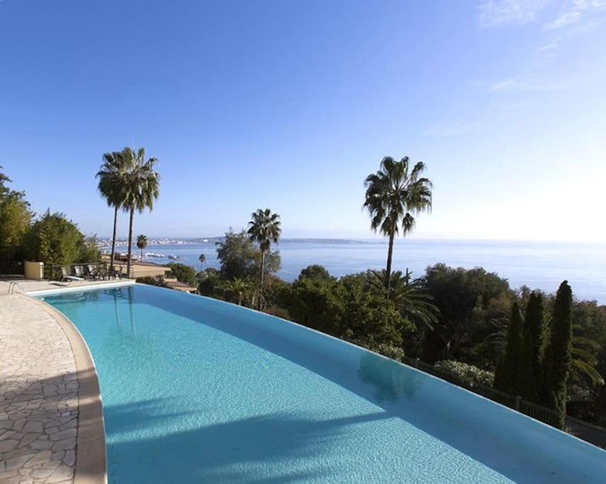 Appartement vue mer piscine à débordement - Ferienwohnung Vallauris
