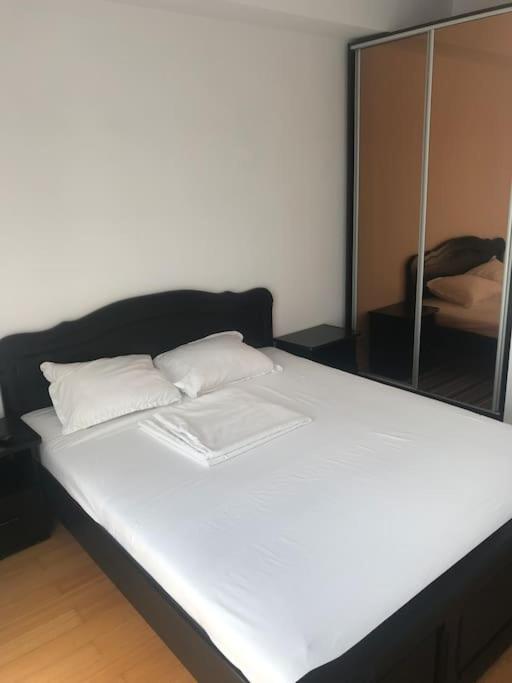 Lake view apartament in Mamaia Constanta - Bed and Breakfast Mamaia