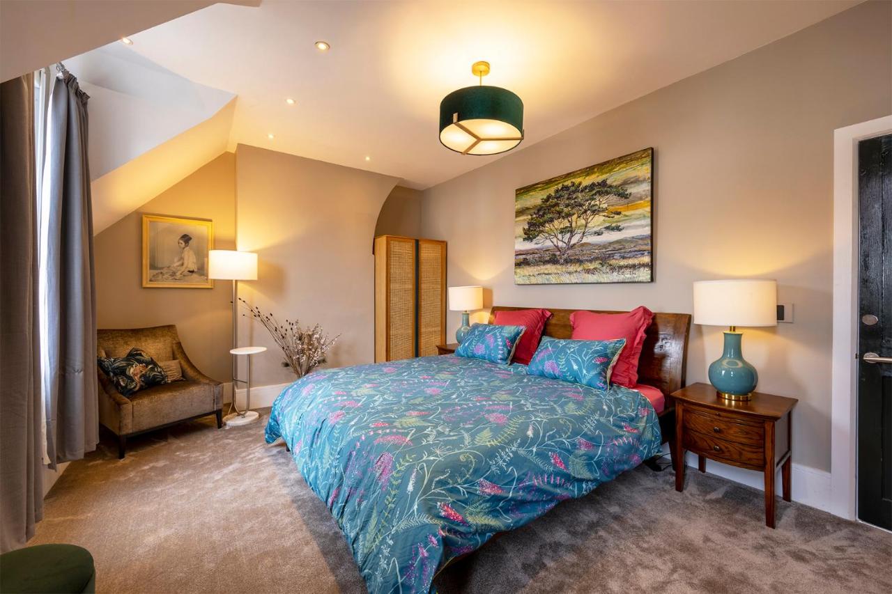 B&B Canterbury - Luxury Central Home - Parking & EV point - Bed and Breakfast Canterbury