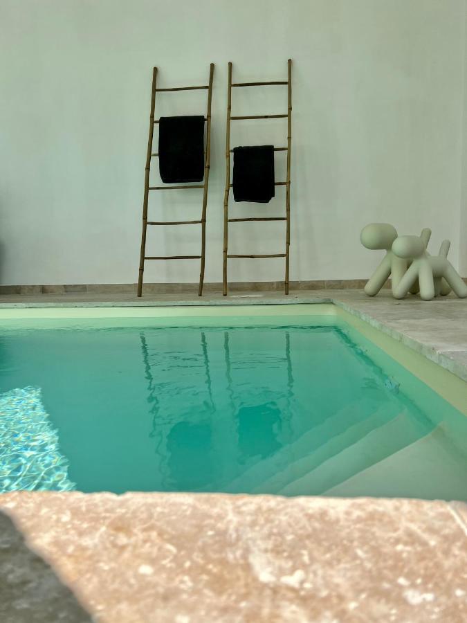 B&B Isques - Manoir Les Feuillantines Piscine & Spa - Bed and Breakfast Isques