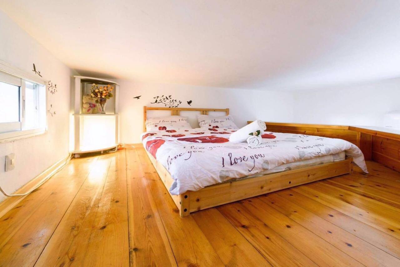 דירה רומנטית במיקום מושלם ליד הים והשוק - B&B Tel Aviv