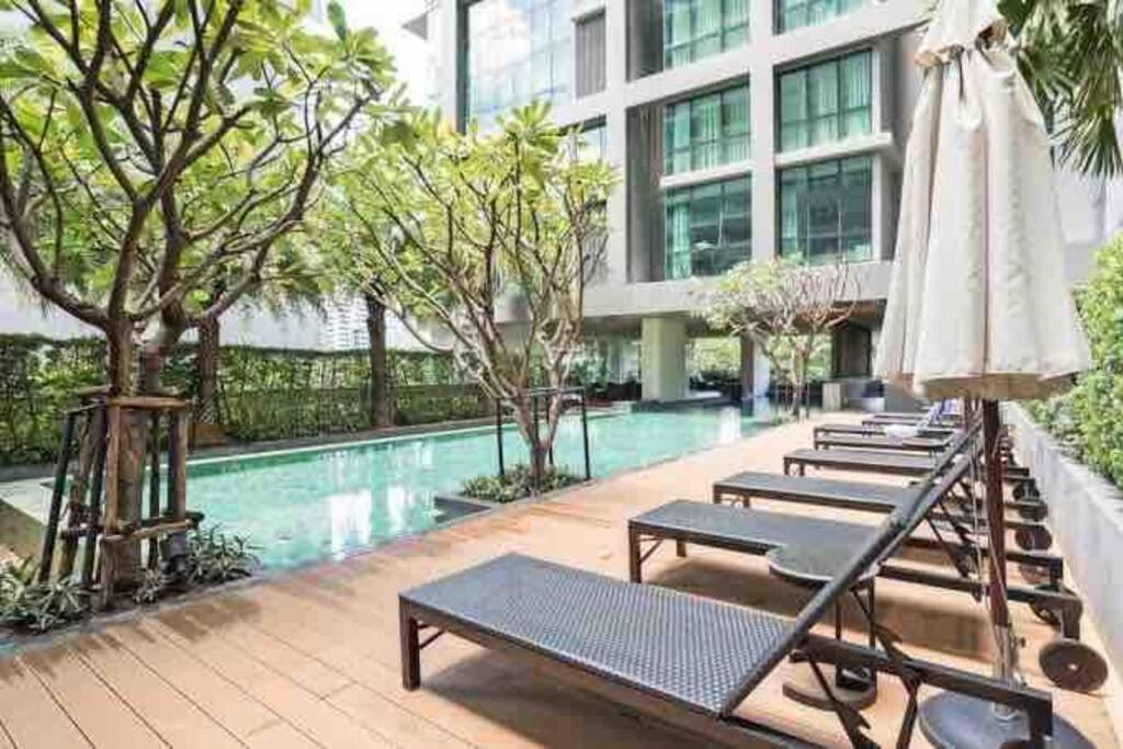 Luxurious in Prime Area Bangkok (PickupService) - B&B Bangkok