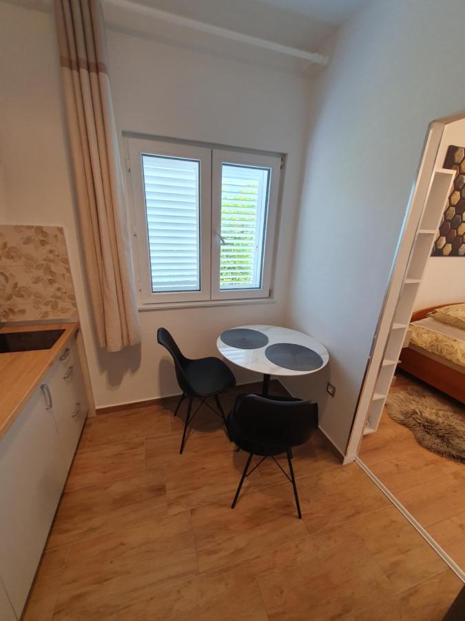 ZITA - Heart of Rovinj, apartment for 2, free parking, 2min center, 5min beach walk - Ferienwohnung