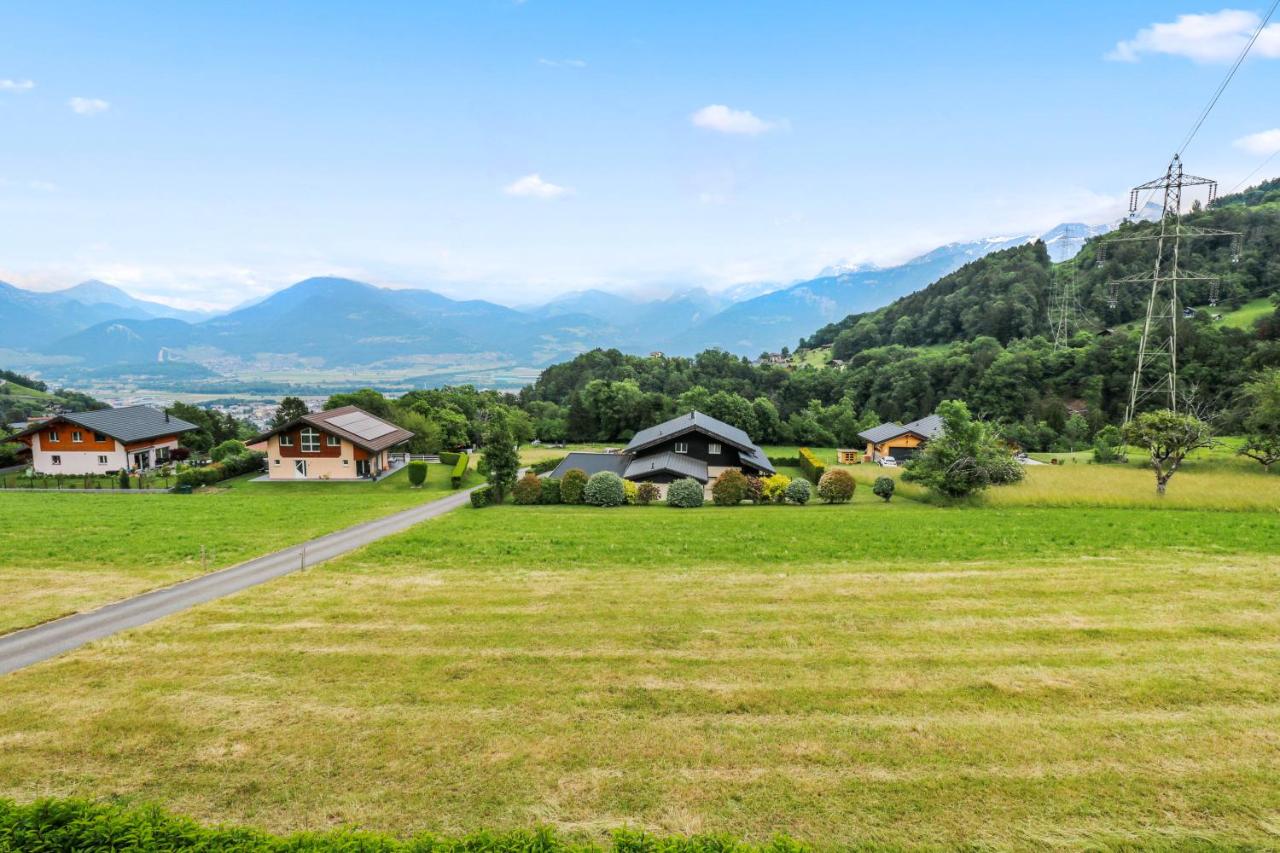 Logement avec vue sur la plaine - B&B