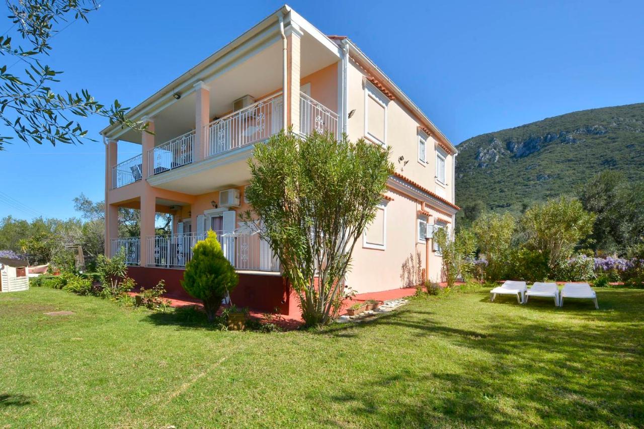 Maria - B&B Ágios Matthaíos