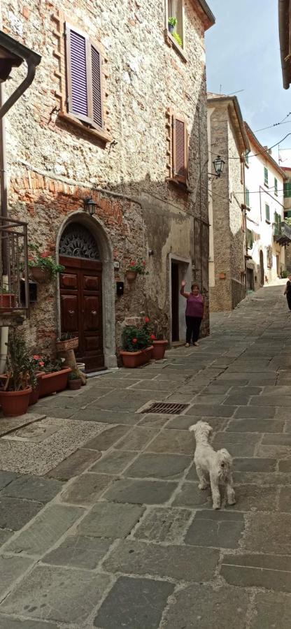 Casa Santina in borgo medievale - B&B