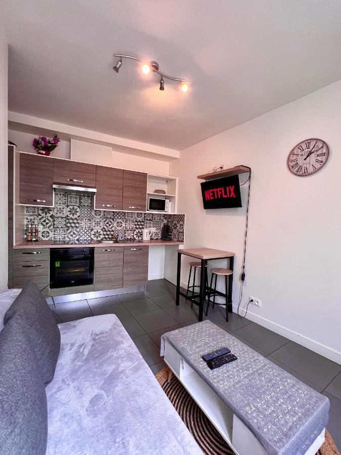Logesty Home proche Paris et Metro - B&B Pantin