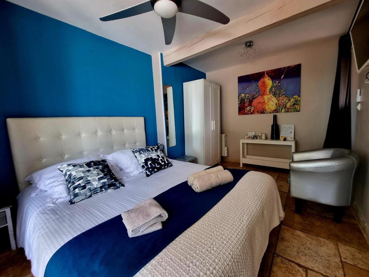 Double Room with Pool View