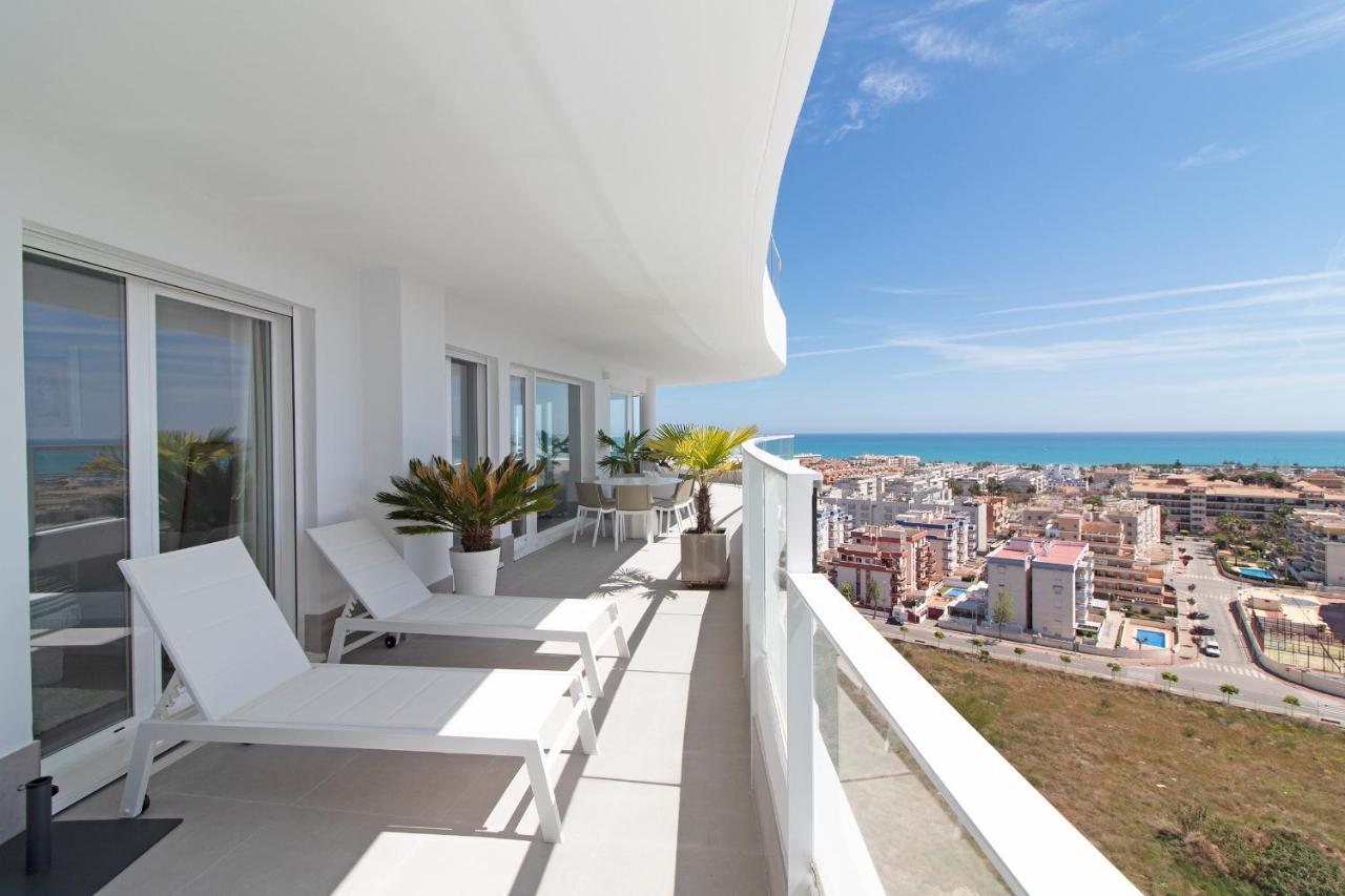 Global Properties, Apartamento con piscina privada y terraza con vistas a la costa - Chambres d'hôtes Canet d'En Berenguer