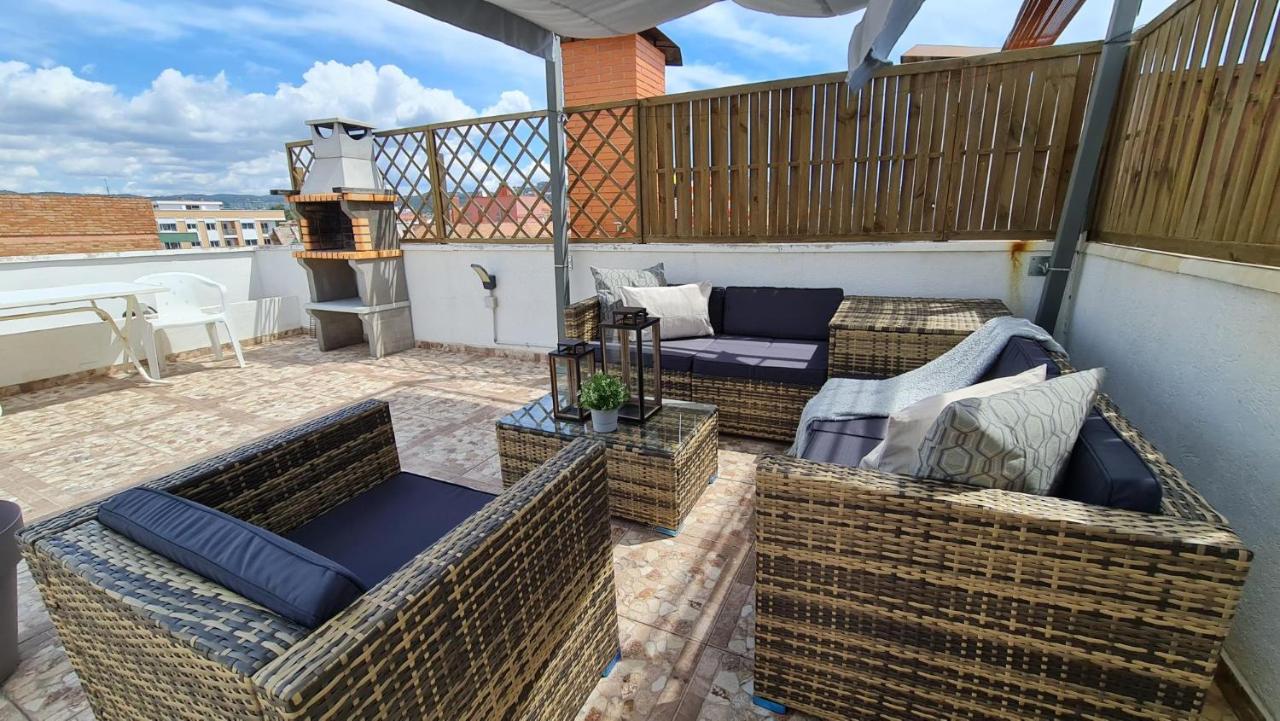 AL39 - Atico con barbacoa playa Fenals - B&B