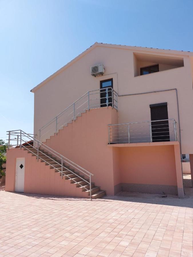 Apartmani Ana - Bed and Breakfast Sukošan
