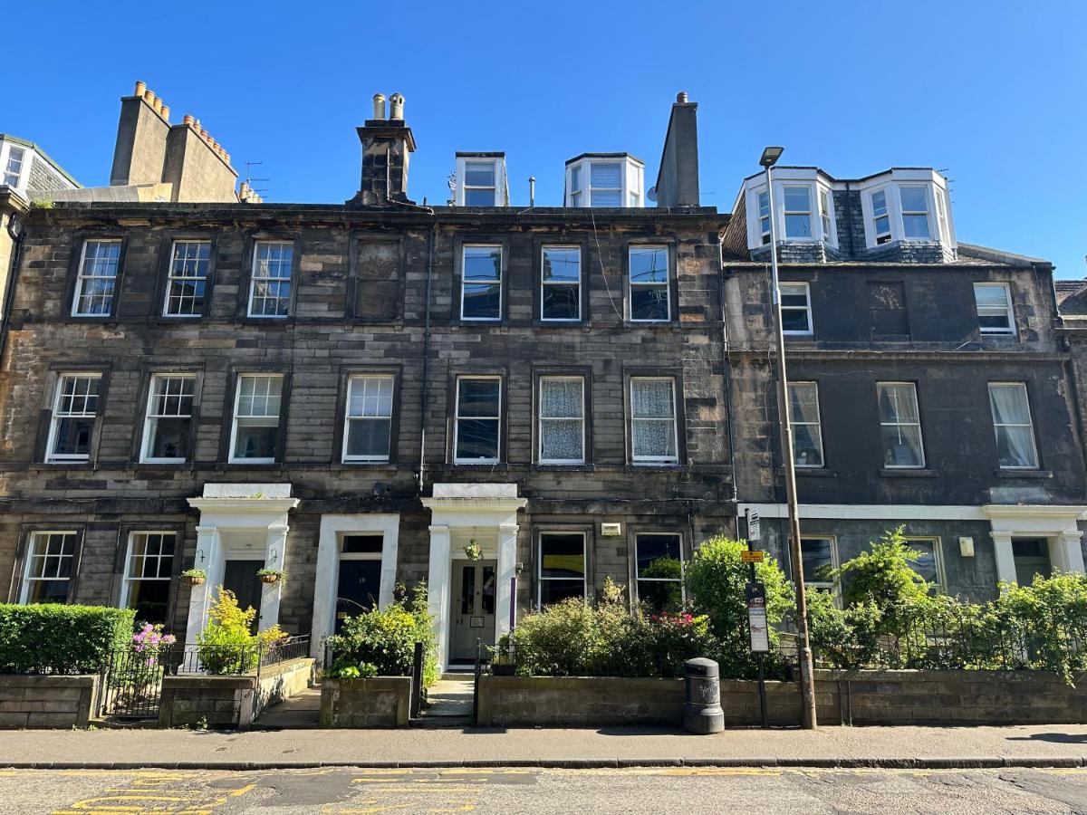 B&B Edinburgh - The Valentine - Townhouse Hotel - Bed and Breakfast Edinburgh