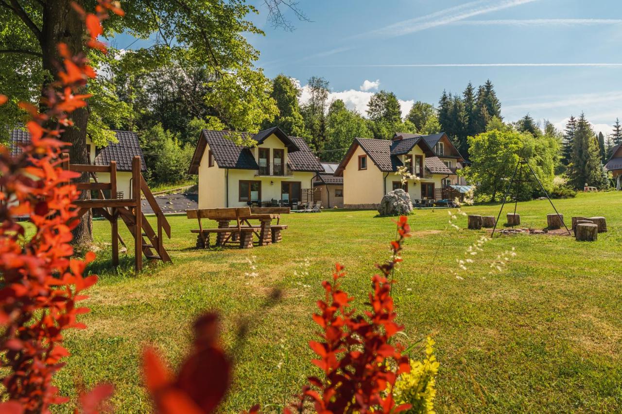 Domki Pod Jarmutą - B&B