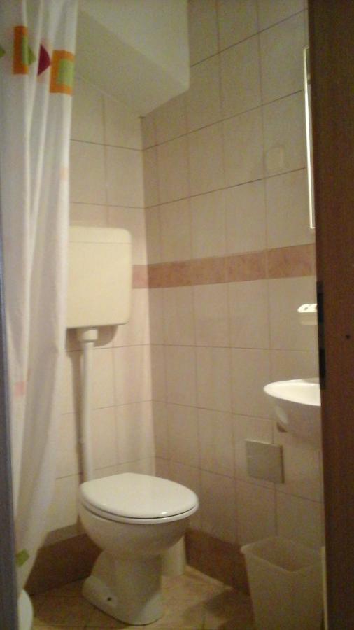 Apartments Jadranka Povile - Chambres d’hôtes Novi Vinodolski