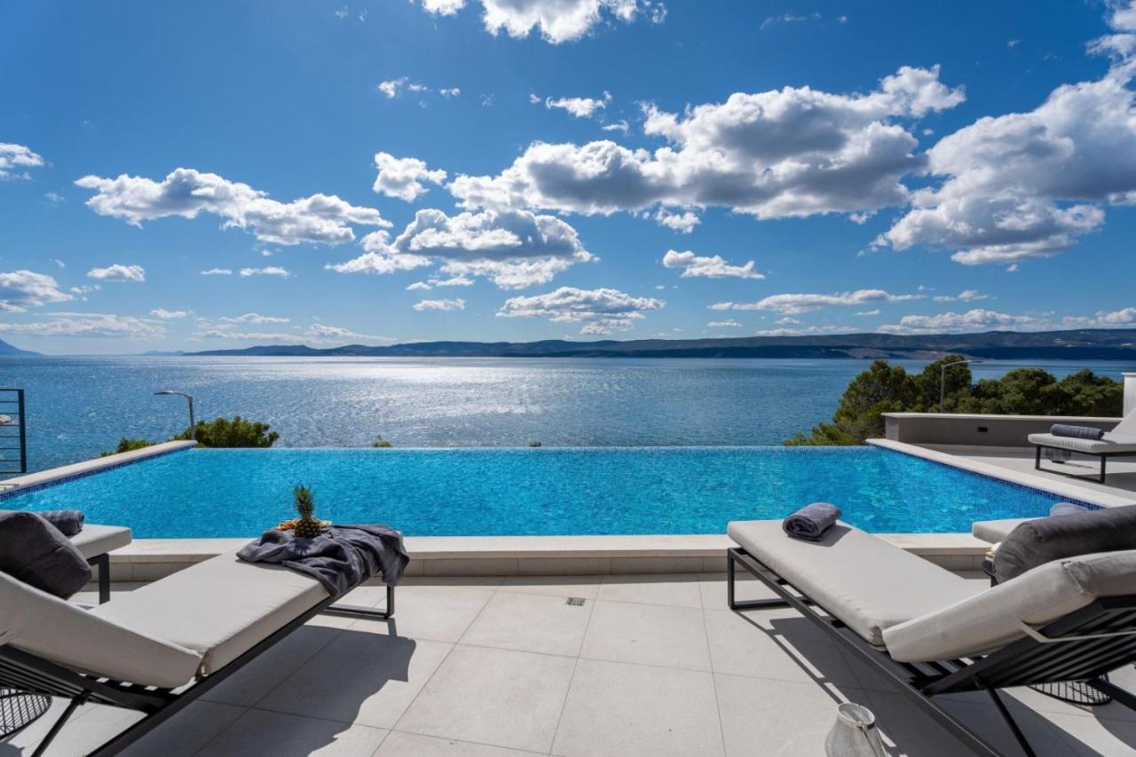 Luxury villa Euphorica Omis with pool, jacuzzi, sauna, gym - B&B