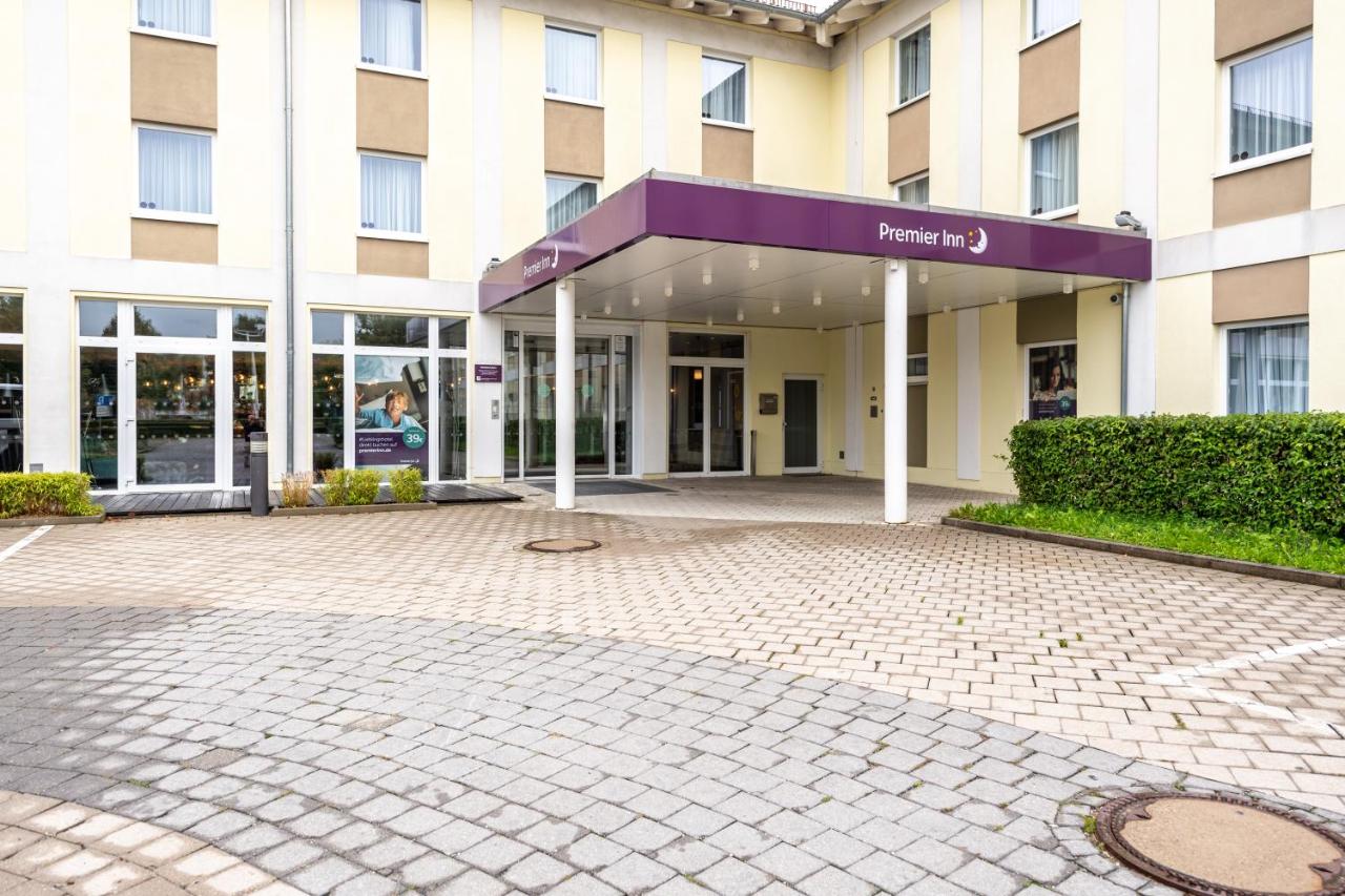 B&B Oberding - Premier Inn München Airport Ost - Bed and Breakfast Oberding