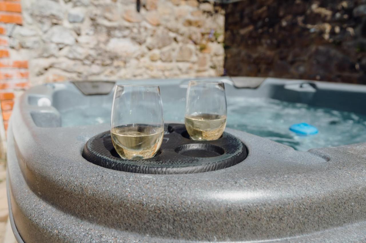 No4 Queens Parade close to Tenby South Beach - B&B
