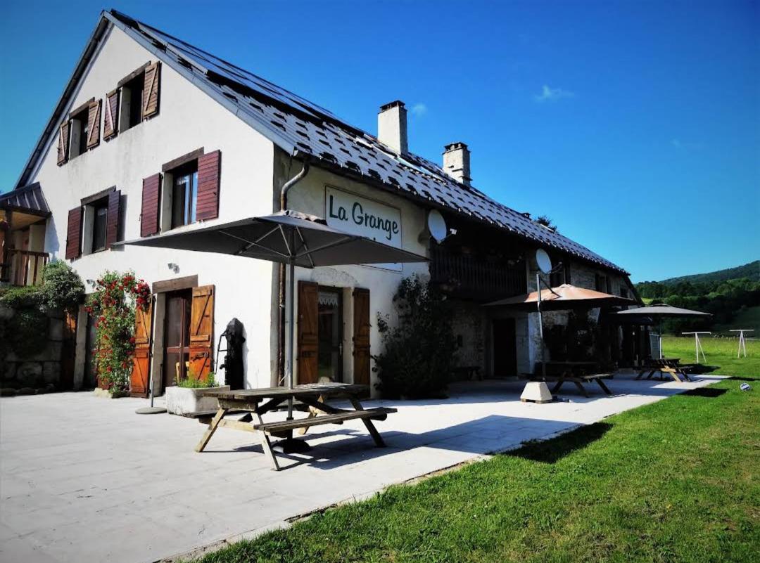 B&B Le Grand-Abergement - La Grange des Plans - Bed and Breakfast Le Grand-Abergement