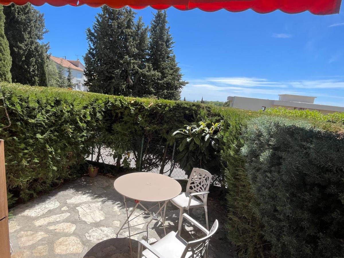 Charmant Studio avec terrasse et parking à Vence - B&B