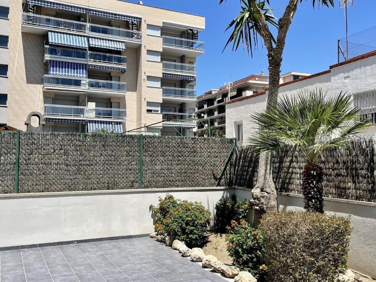 APARTBEACH CHLOE CÉNTRICO JUNTO PLAYA CLIMATIZADO CON PISCINA y GRAN TERRAZA - B&B La Pineda