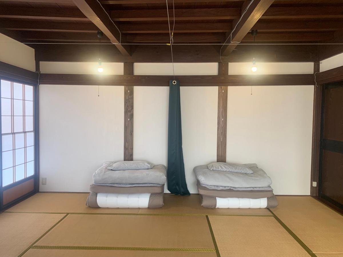 Japanese-Style Room