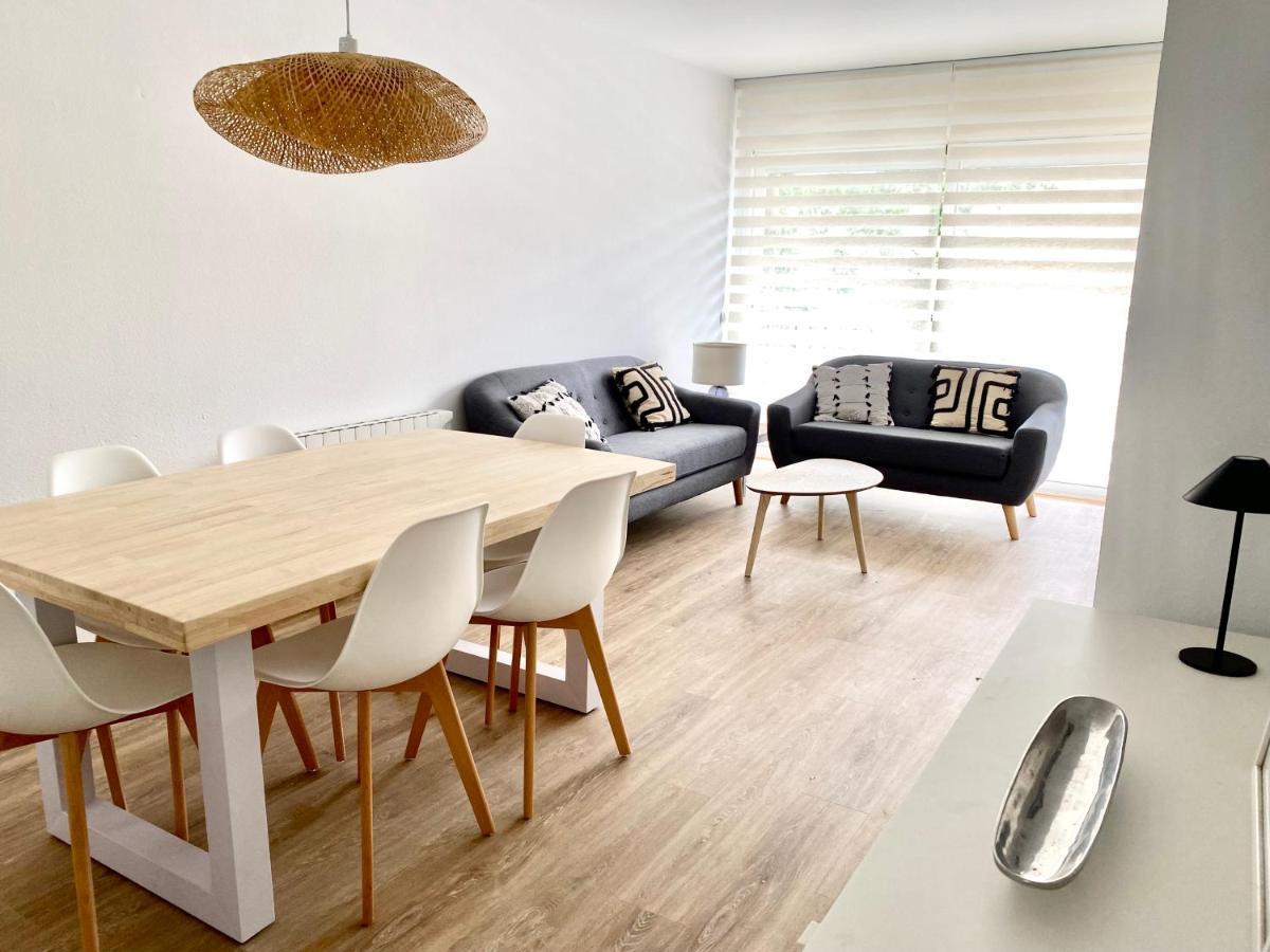 Apartamento con 3 habitaciones, terraza y jardin comunitario con piscina en Sant Antoni de Calonge - Chambres d’hôtes Sant Antoni de Calonge