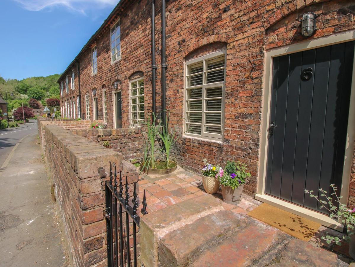 B&B Telford - Number 6 - Bed and Breakfast Telford