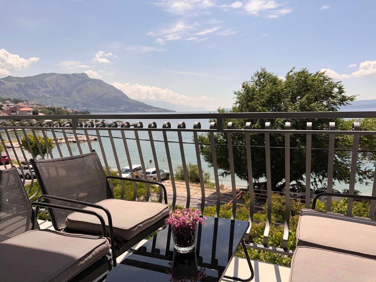 Modern Apartment Olive 30 Meters From The Beach in Duce - Ferienwohnung Duće