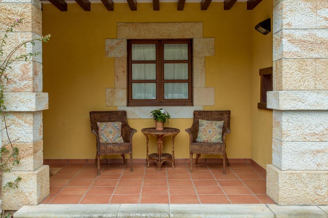 Two-Bedroom Cottage with Garden View
