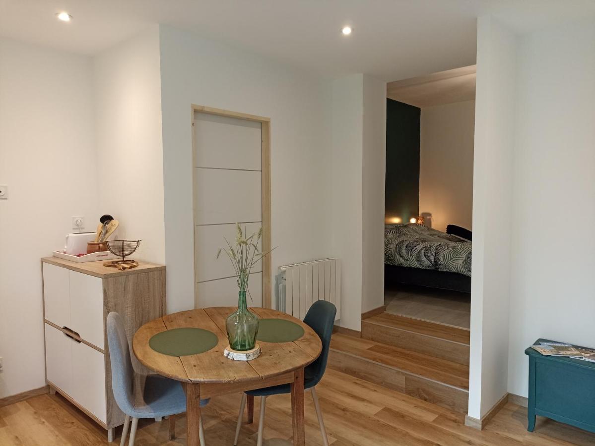 One-Bedroom Apartment with Garden View