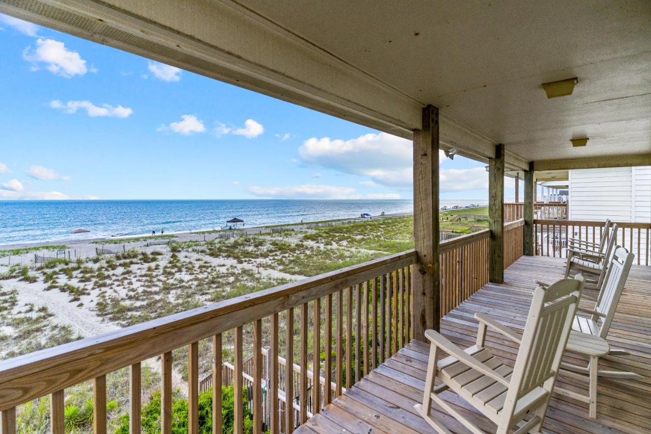 Four bedroom holiday home
