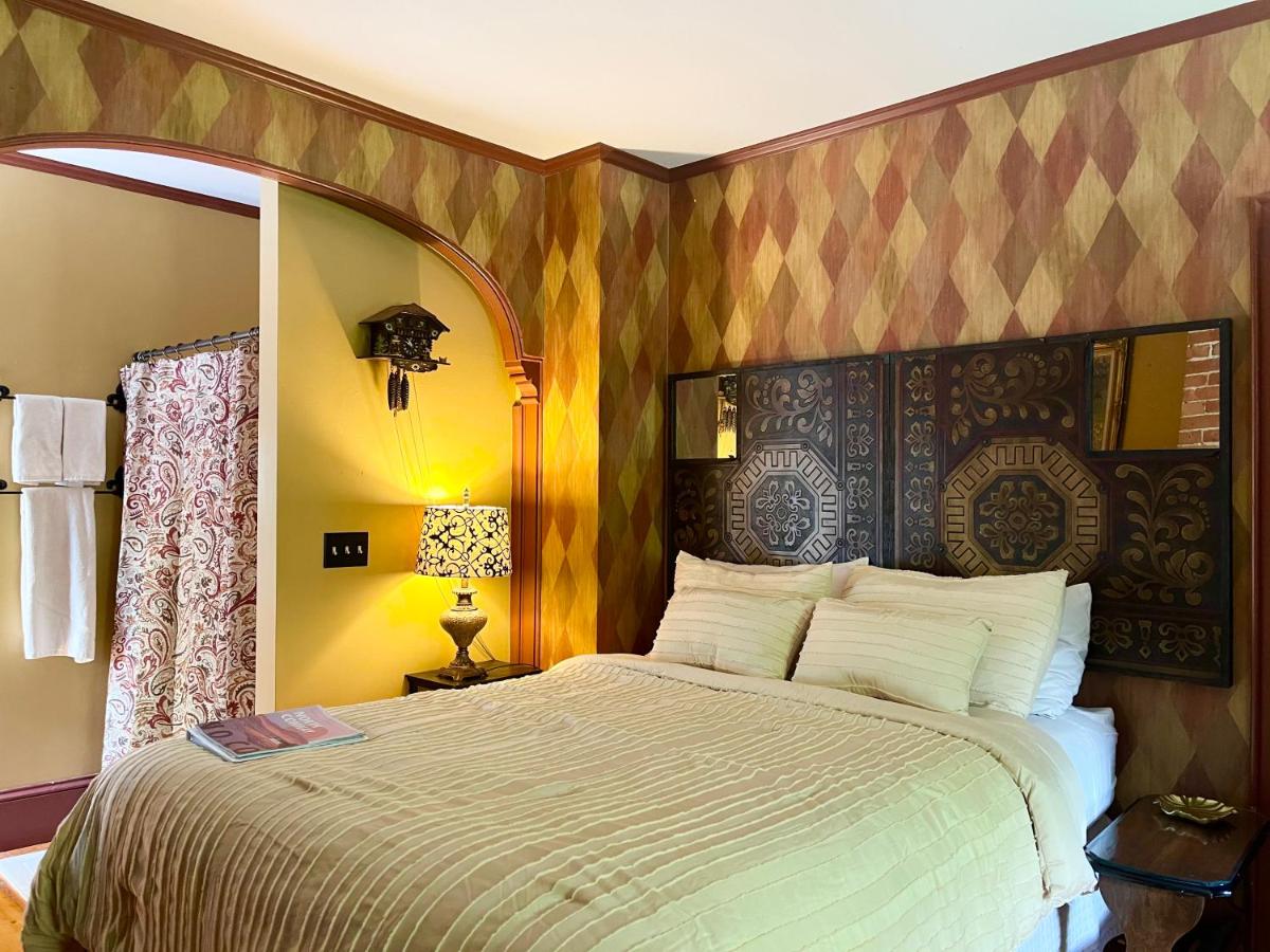 Chambre Lit Queen-Size - Vue sur Jardin