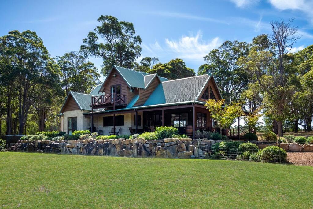 B&B Forest Grove - Tintagel Estate - Margaret River - Bed and Breakfast Forest Grove