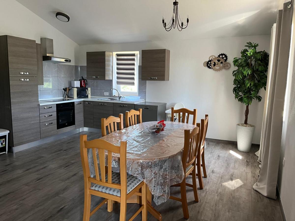 Pula Apartment E&E - B&B