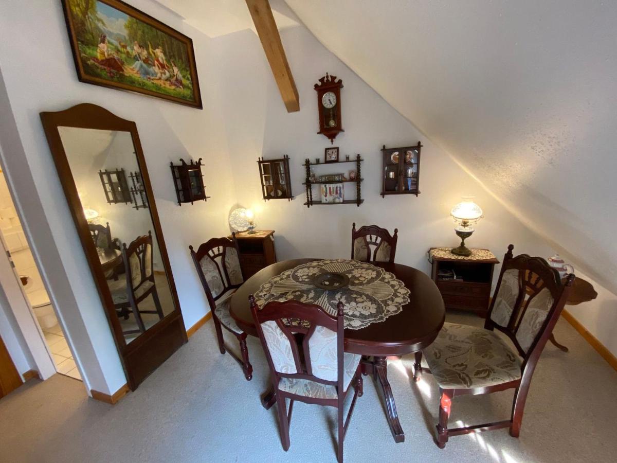 Family Room with Garden View