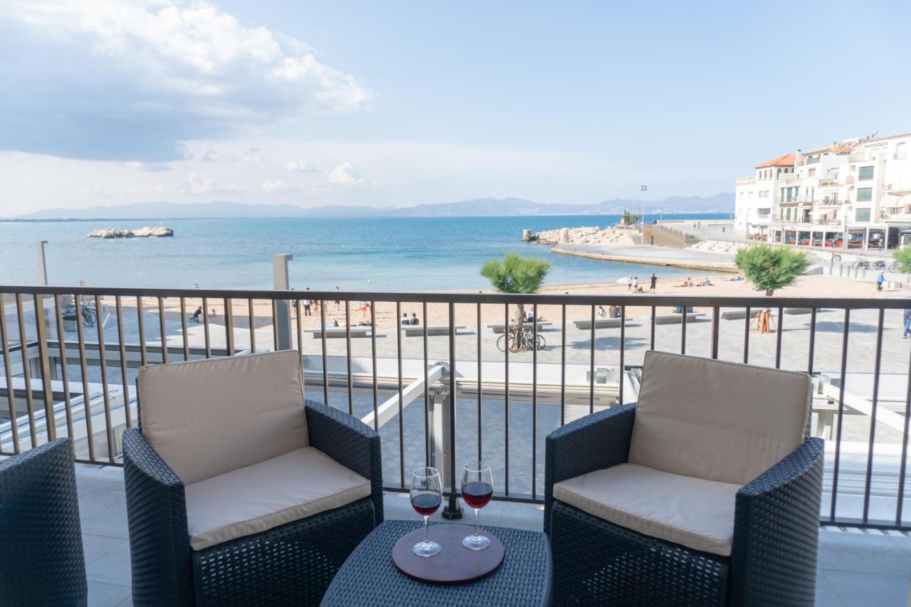 Apartamento en primera linea de mar en La Escala - Chambres d’hôtes
